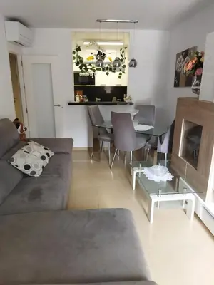 Zona de estar de Garrucha Pinar con sorpresa