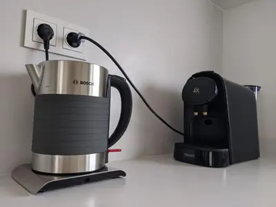 Utensilios para hacer té y café en Casa del Tomate Azul