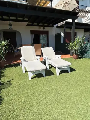 Jardín al aire libre en Jardines Nuevo Vera bajo 2 dormitorios vistas al mar