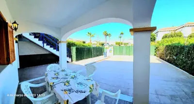 Un balcón o terraza de Bajo piscina VERAMAR 2 Vera Playa 500 metros a la playa