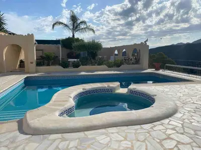 Piscina en o cerca de Villa Los Faramondos Naturehouse