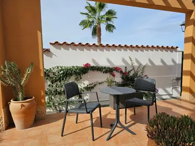 Un balcón o terraza de Private Pool- Rooftop Terrace & Bbq- AirCon