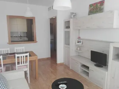 Una televisión o centro de entretenimiento en El Diario-Royal