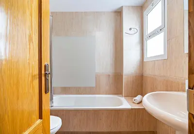 Un baño de Elegante piso en la Romanilla