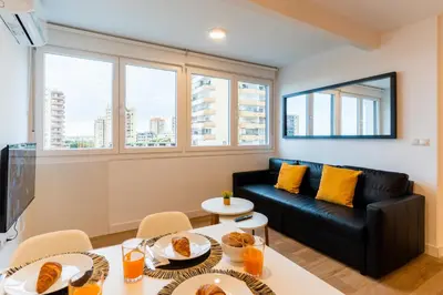Zona de estar de Trendy Homes Paradise II