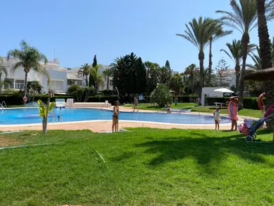 Plano de Bonito apto. Playa y piscina. Vera Playa