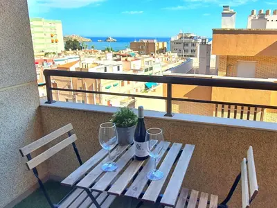Un balcón o terraza de Vistas al mar, céntrico y junto a la Estación - by Aloha Palma