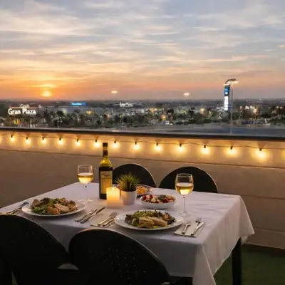 Ático junto al Auditorio con Terraza Privada y Parking