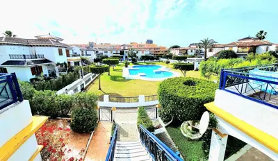 Piscina en o cerca de Apartamento 1 dormitorio VERAMAR 1 2ª línea de playa