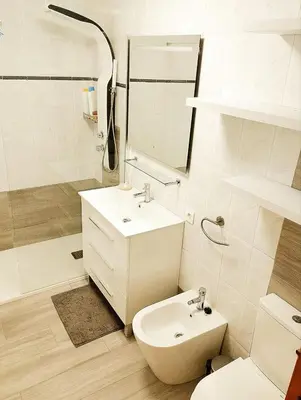 Un baño de RESIDENCIA TORTUGA MORA