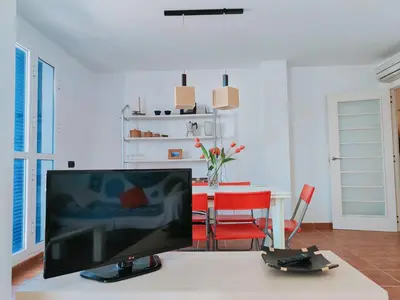 Una televisión o centro de entretenimiento en Pita 2