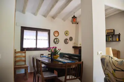 Zona de estar de tuGuest Hortichuela House