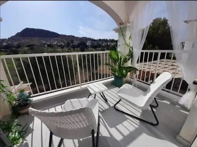 Un balcón o terraza de Golf & Sea Luxe Escape