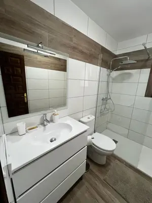 Un baño de Casa de Catalina en Vera Coast- después de la renovación