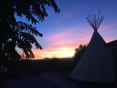 Amanecer o atardecer desde la casa o chalet o alrededores
