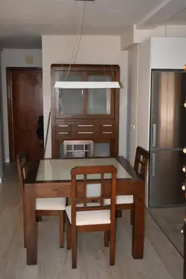 Una televisión o centro de entretenimiento en Precioso piso en Almería centro con parking gratis