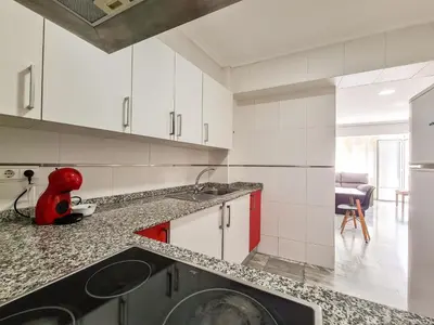 Una cocina o zona de cocina en Avenida Guillermo Reina 1ºB