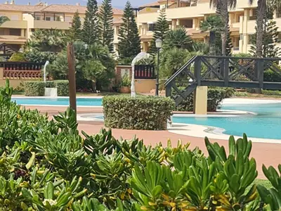 Piscina en o cerca de Ap-to Frente al Mar VillaRomana
