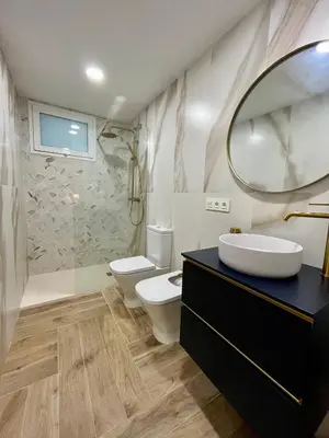 Un baño de HELICES CENTRO SAN JOSE CABO DE GATA