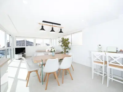 Una cocina o zona de cocina en Mi Velero, Vistas al Mar - by Aloha Palma
