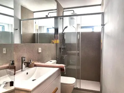 Un baño de La Paratá Suites Mojácar