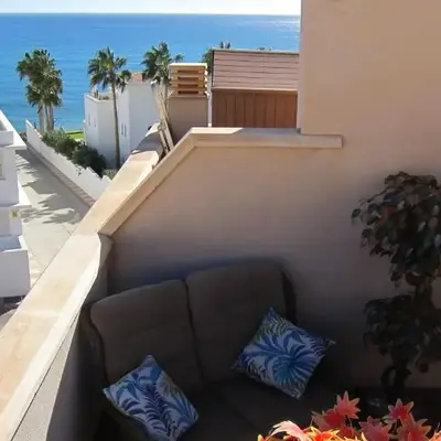 Beach House Millares