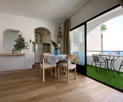 Una cocina o zona de cocina en Apartamento PLAYA LAS VENTANICAS