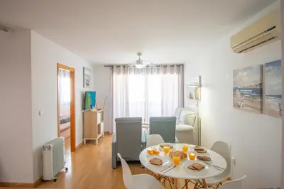 Zona de estar de Oasis Urbano, Piscina en Azotea, Centro y AC - by Aloha Palma