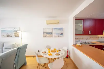 Zona de estar de Oasis Urbano, Piscina en Azotea, Centro y AC - by Aloha Palma