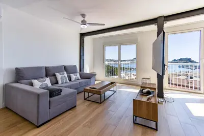 Zona de estar de Lujoso apartamento con vistas al Mar - by Aloha Palma