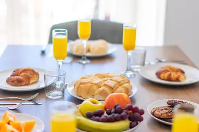 Comida en o cerca de este apartamento