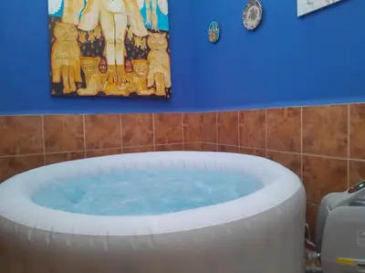 Plano de The Beach Hut with Lazy spa