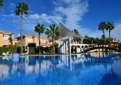 Piscina en o cerca de Vera Vistas: Espléndido ático con terraza de 55m2