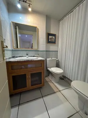 Un baño de Ático junto al Mar,Acceso directo a la playa,Jardines de Nuevo Vera,WIFI