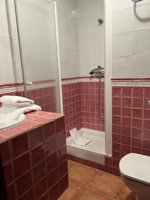 Un baño de HOSTAL TREVELEZ