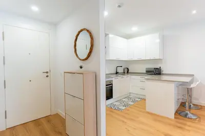 Una cocina o zona de cocina en ATP Vega de Acá a 5 minutos de la Playa - Parking Privado Gratis!
