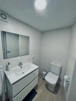Un baño de Apartamentos Arraez