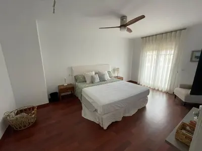 Cama o camas de una habitación en Tokyo Rooms (El Playazo) - Habitación PREMIUM con baño privado
