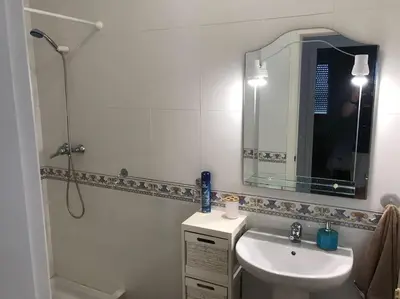 Un baño de Great sea view, pool & parking