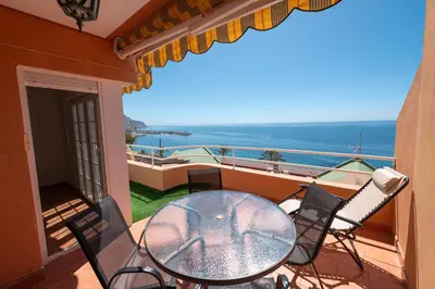 Vista general del mar o vista desde el apartamento