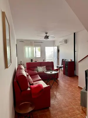 Zona de estar de Duplex con terraza en Agua Amarga