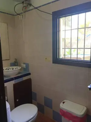 Un baño de Casa en el valle de GuainosAltos