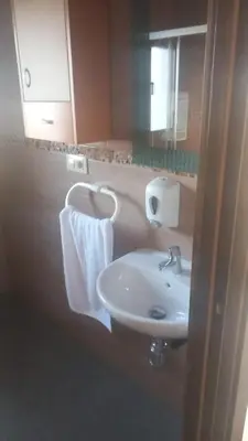 Un baño de Casa La Cruz Pintá