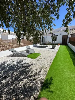 Jardín al aire libre en Casa Cueva Luna