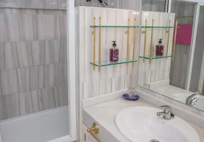 Un baño de Parque Residential - Mojacar - 2 Bedroom - sleeps 4 - P66
