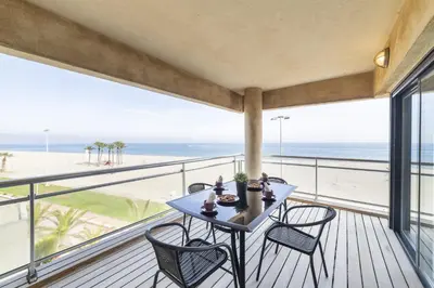 Un balcón o terraza de Fantastic penthouse 270m2 with amazing sea views