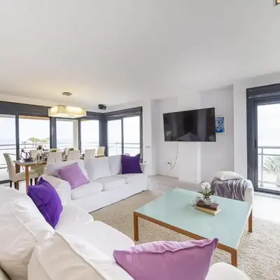 Fantastic penthouse 270m2 with amazing sea views