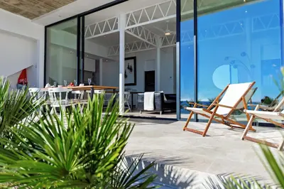 Un patio o zona al aire libre en CasaCarbonito