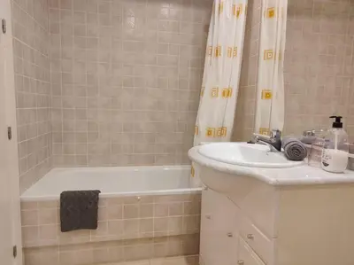 Un baño de Spacious and luxurious apartment