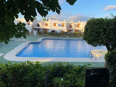 Piscina en o cerca de APARTAMENTO LAS MARINAS MENOS DE 100M DE LA PLAYA WIFI-SMART TV